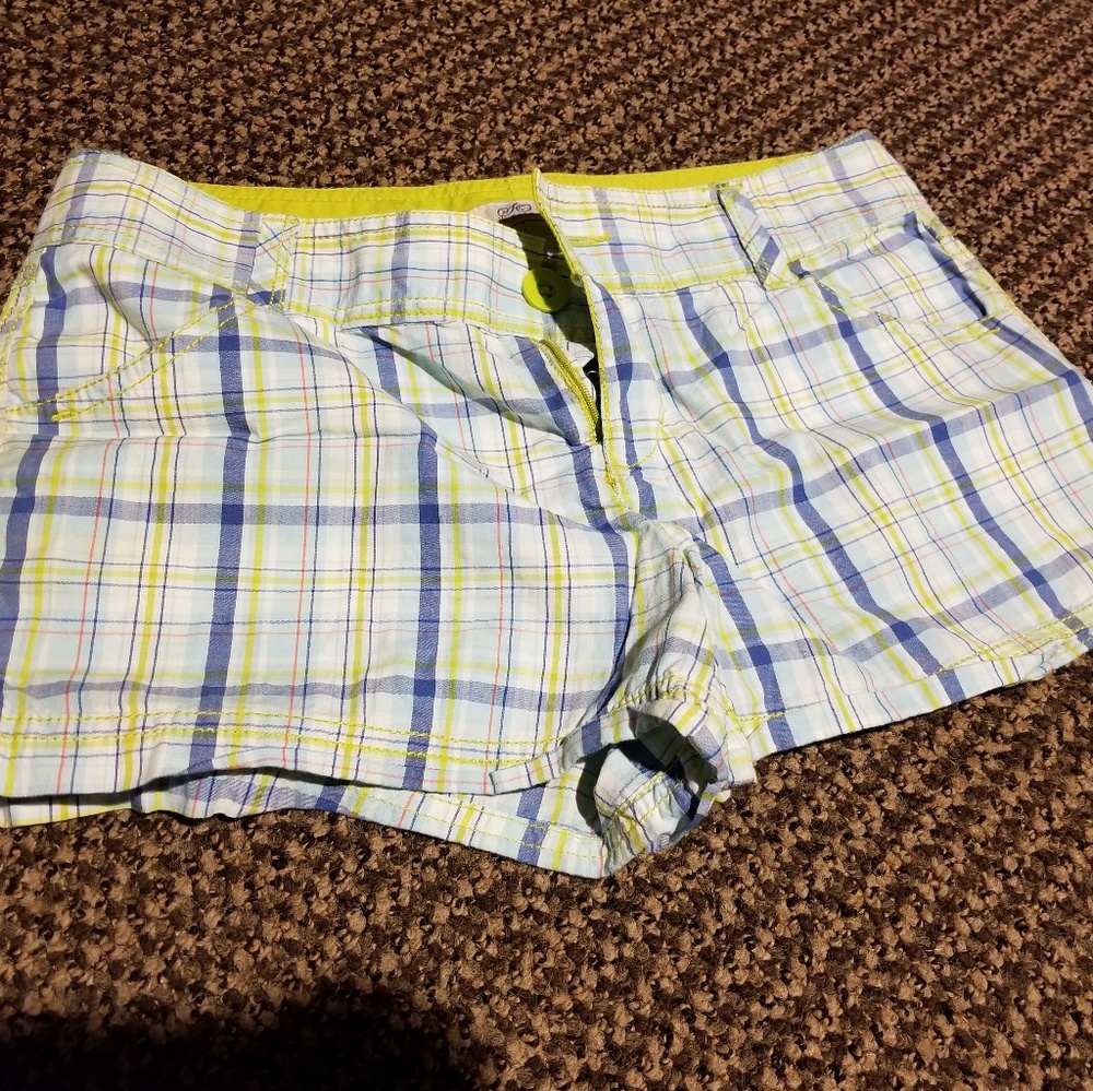 SO Shorts